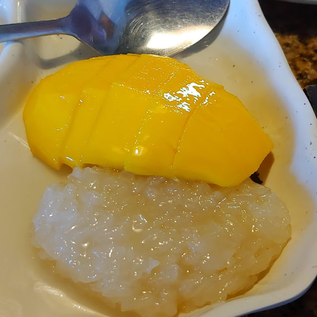 Thai Sweet Sticky Rice with Mango