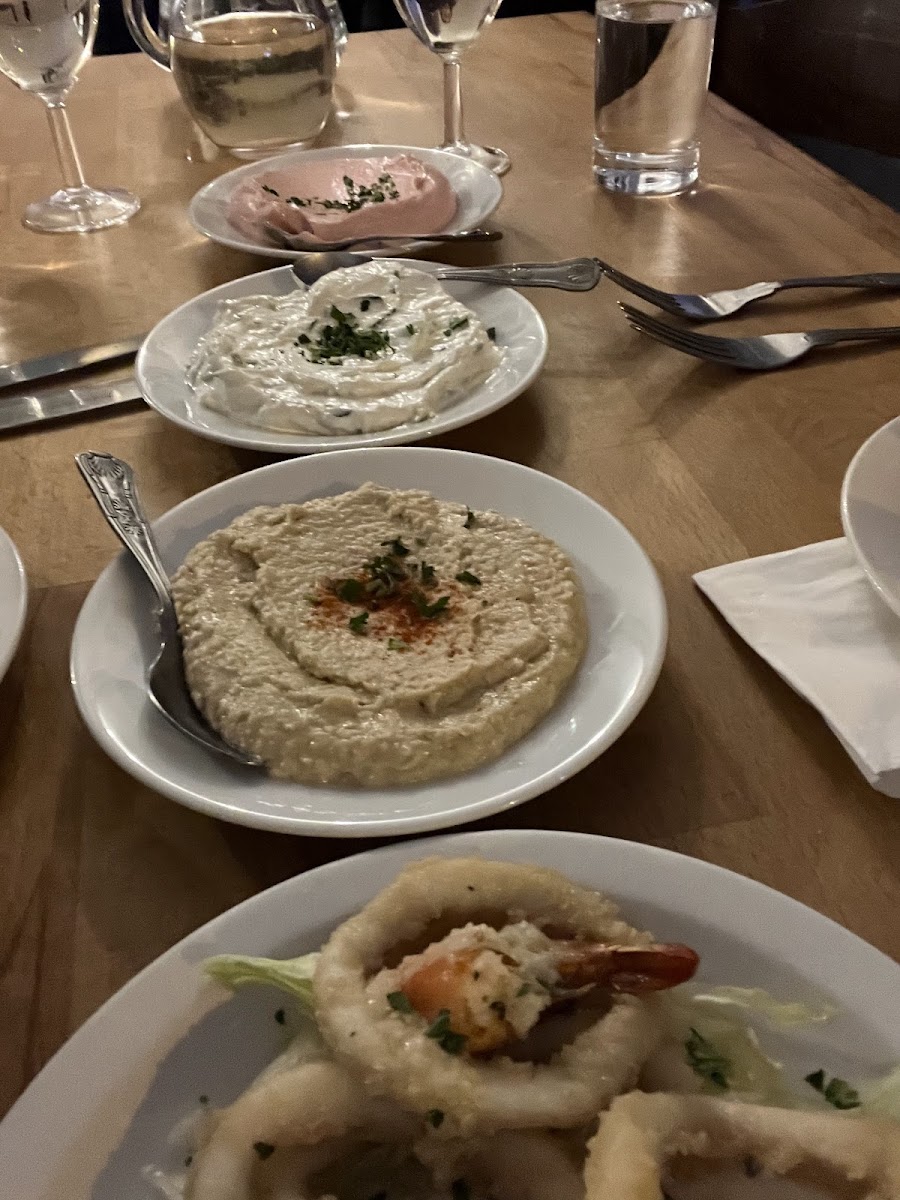 Atlantis Greek Restaurant - Photo 6