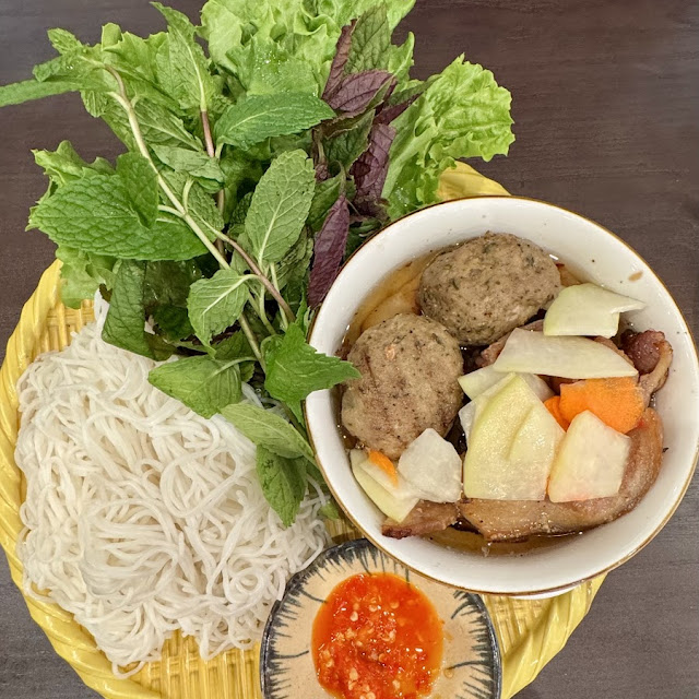 Fermented Shrimp Paste Vermicelli Platter Bún Đậu Mắm Tôm