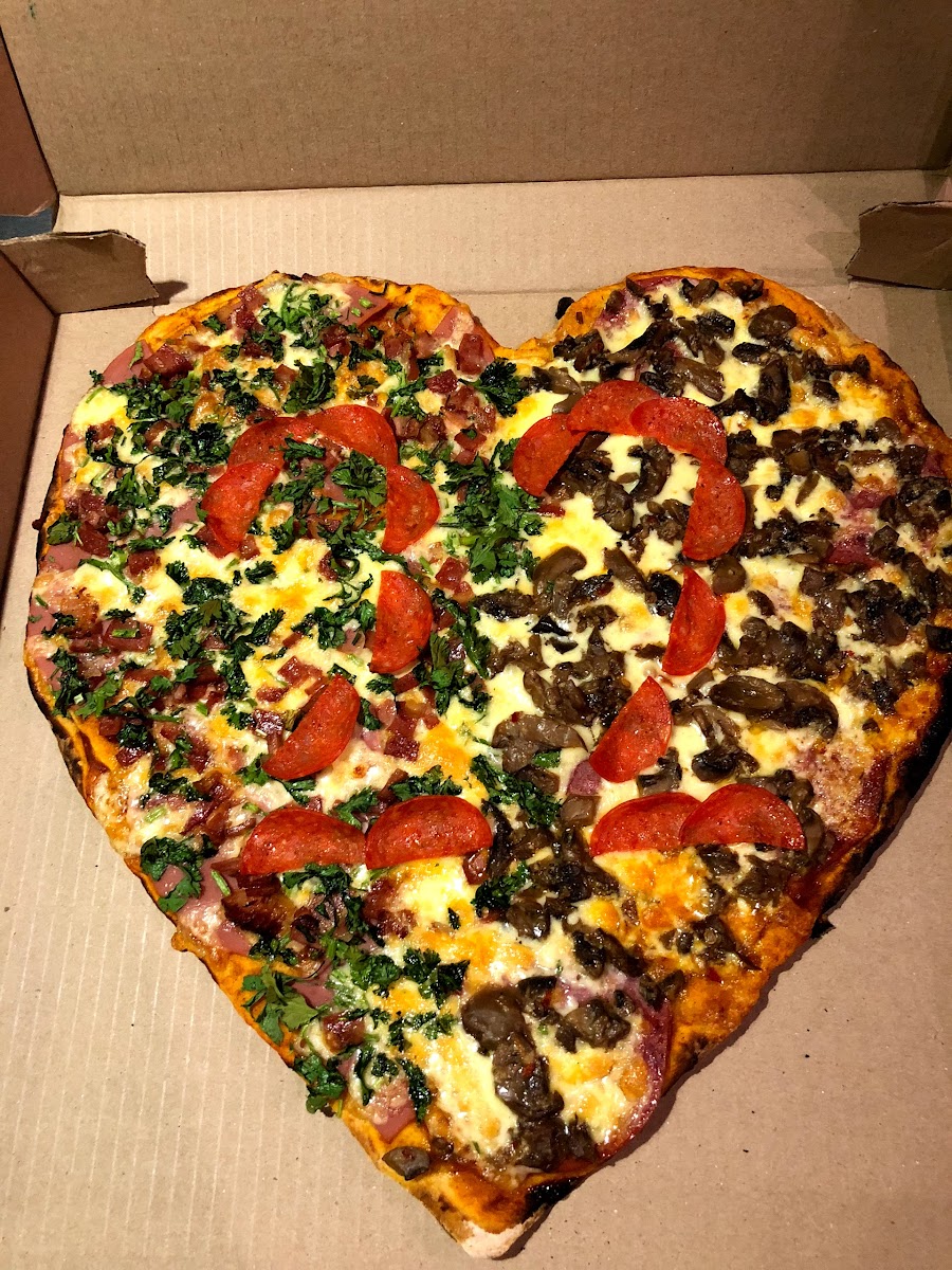 PIZZA A LA LEÑA - Photo 2