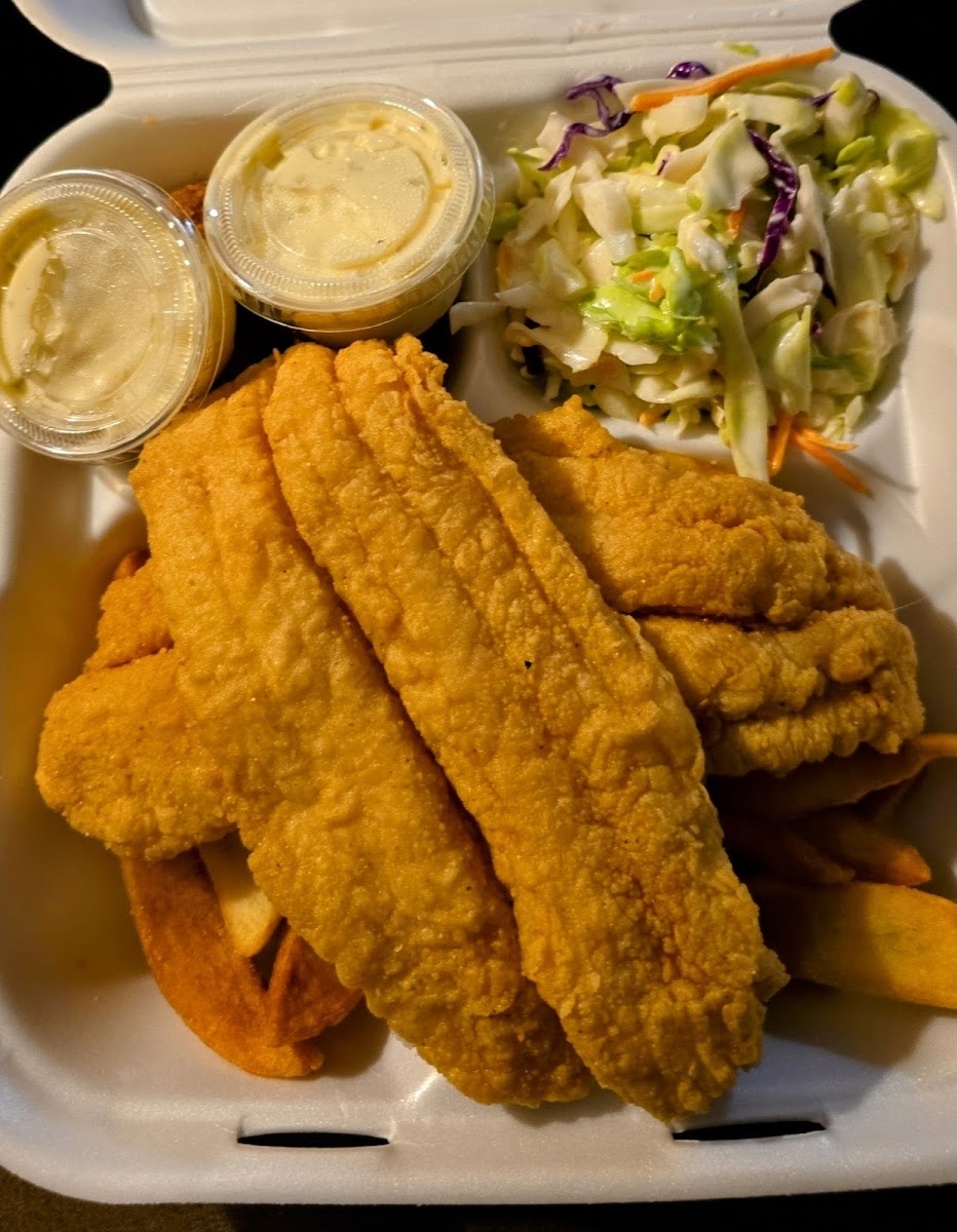 BLALOCK SEAFOOD RESTAURANT - Photo 1
