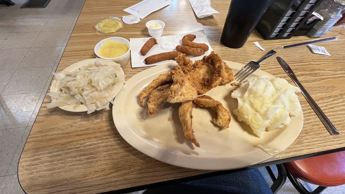Brown's Cafe - Photo 1