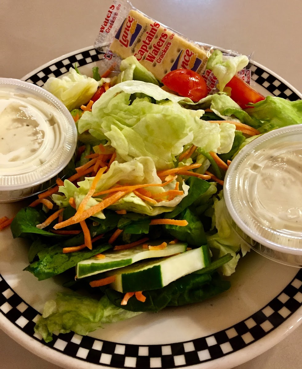 Brown's Cafe - Photo 5