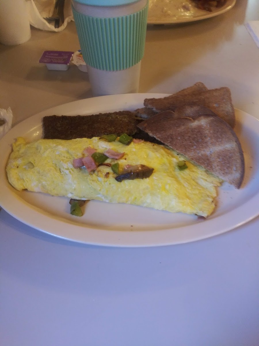 Brown's Cafe - Photo 8