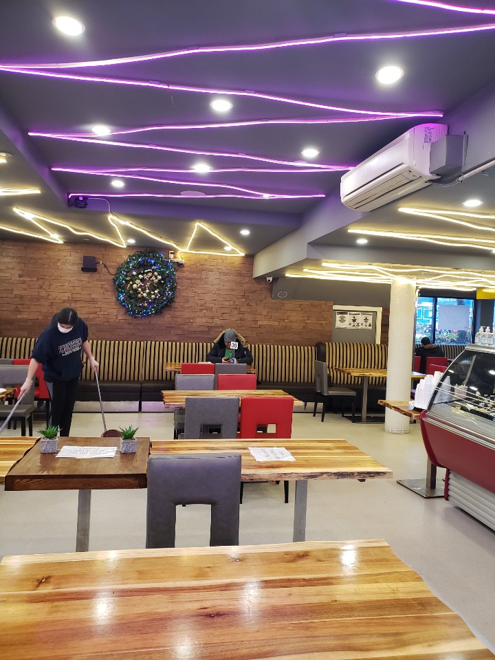Shishlik Grill House - Photo 2