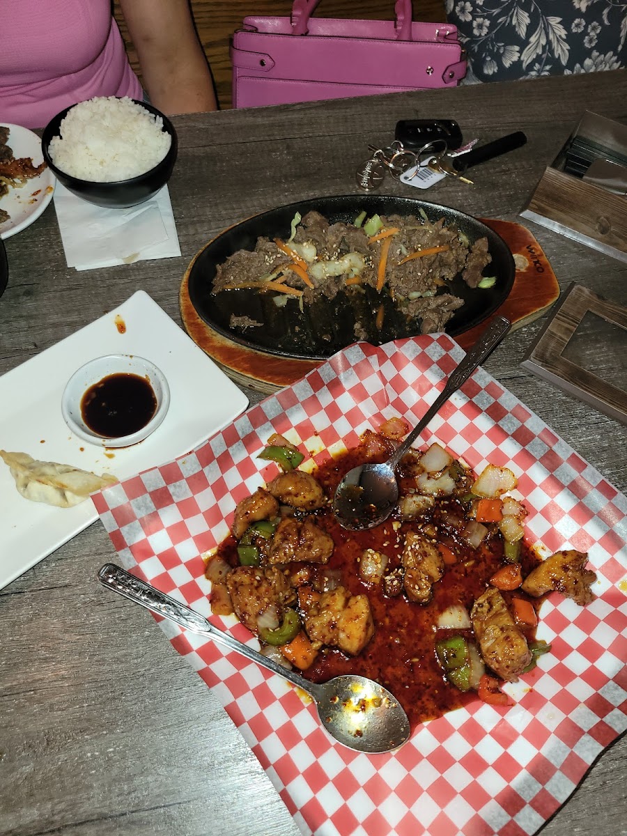Gogi Korean Grill - Photo 6
