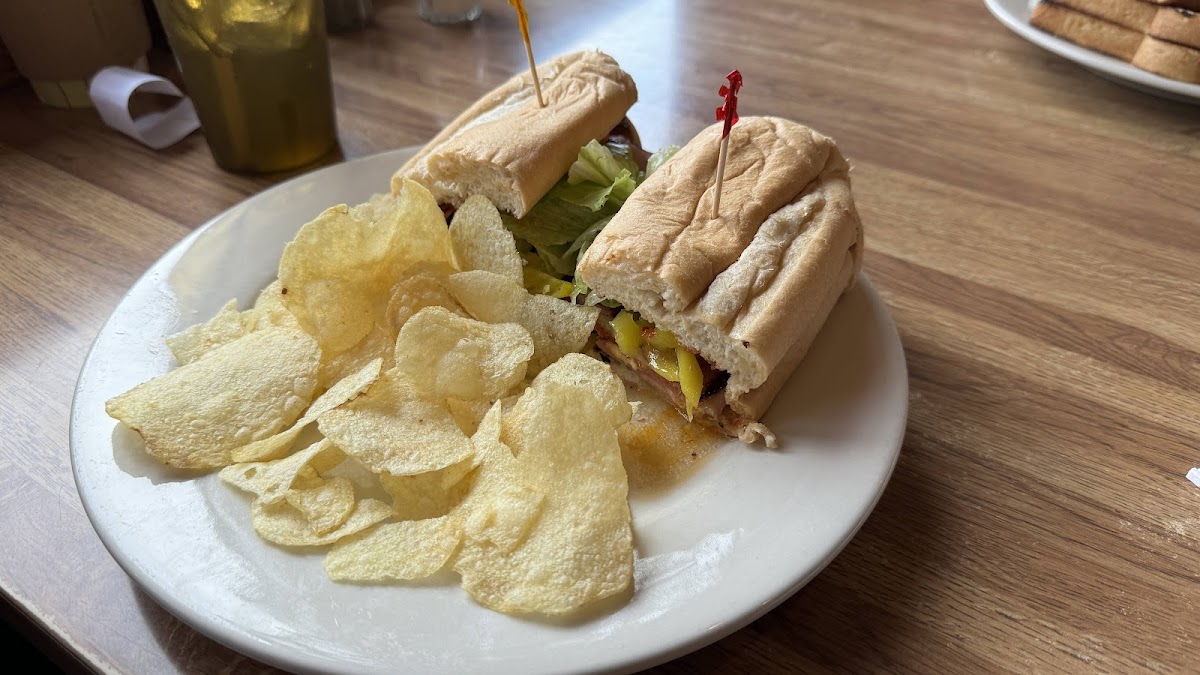Curt's Family Restaurant - Photo 9