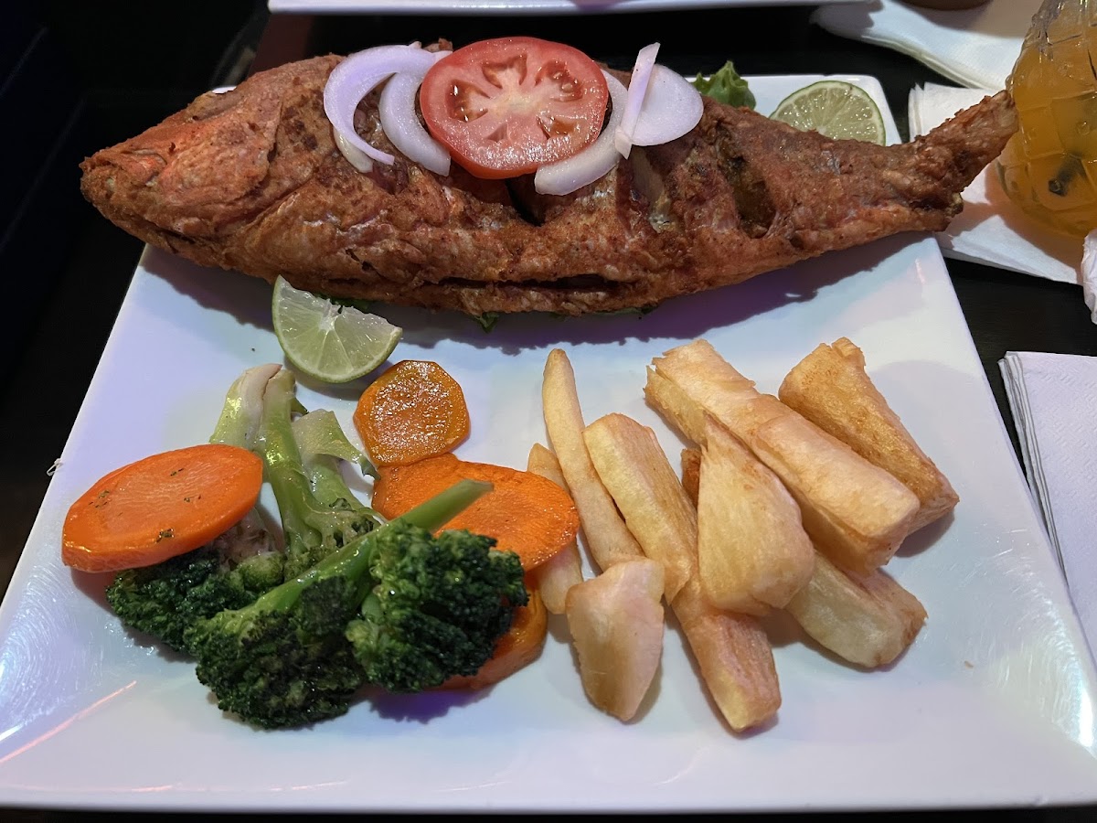 El Buen Gusto Restaurant & Bar - Photo 4