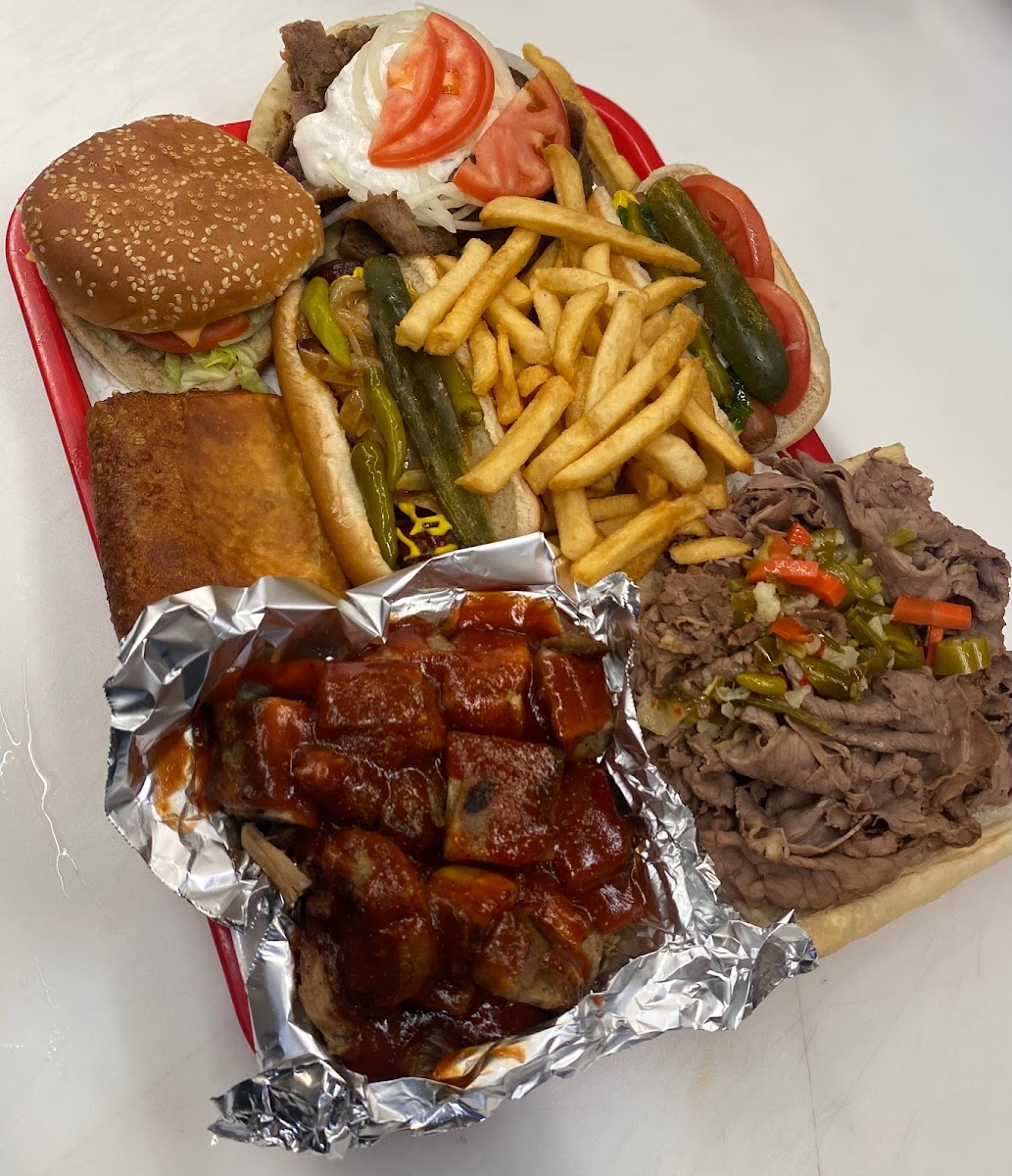 Columbia Gyros - Photo 1