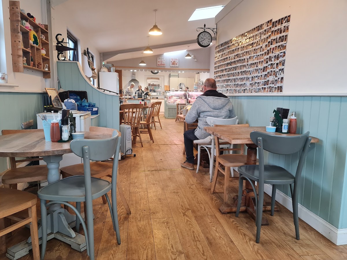 Millers Yard Cafe - Photo 8