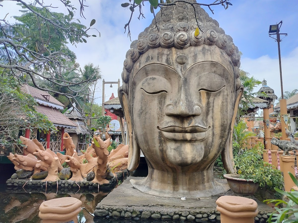 Isdaan Floating Restaurant - Photo 7