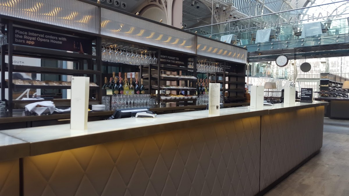Paul Hamlyn Hall - Photo 3