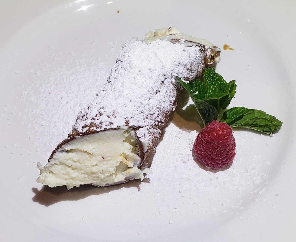 La Luna Rossa Ristorante - Photo 2