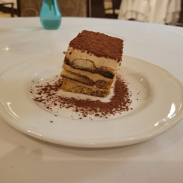 Tiramisu Cake