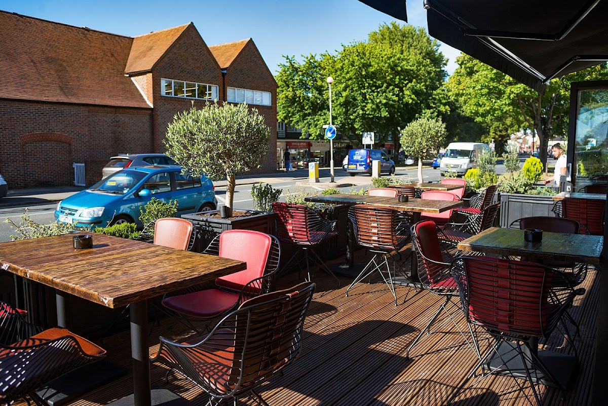 Piya Bar & Kitchen - Photo 6