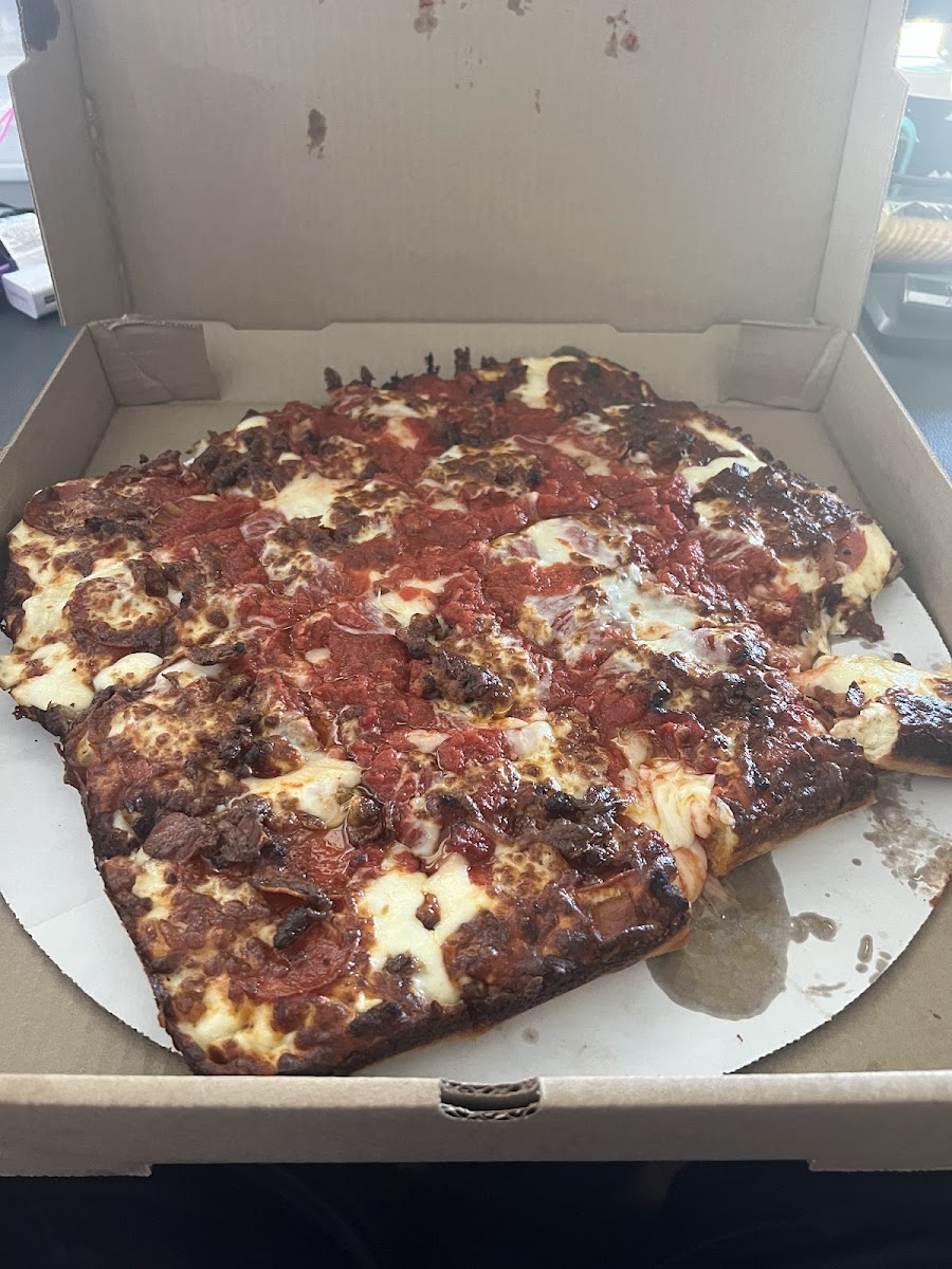 Magoo’s Pub & Pizza - Photo 5
