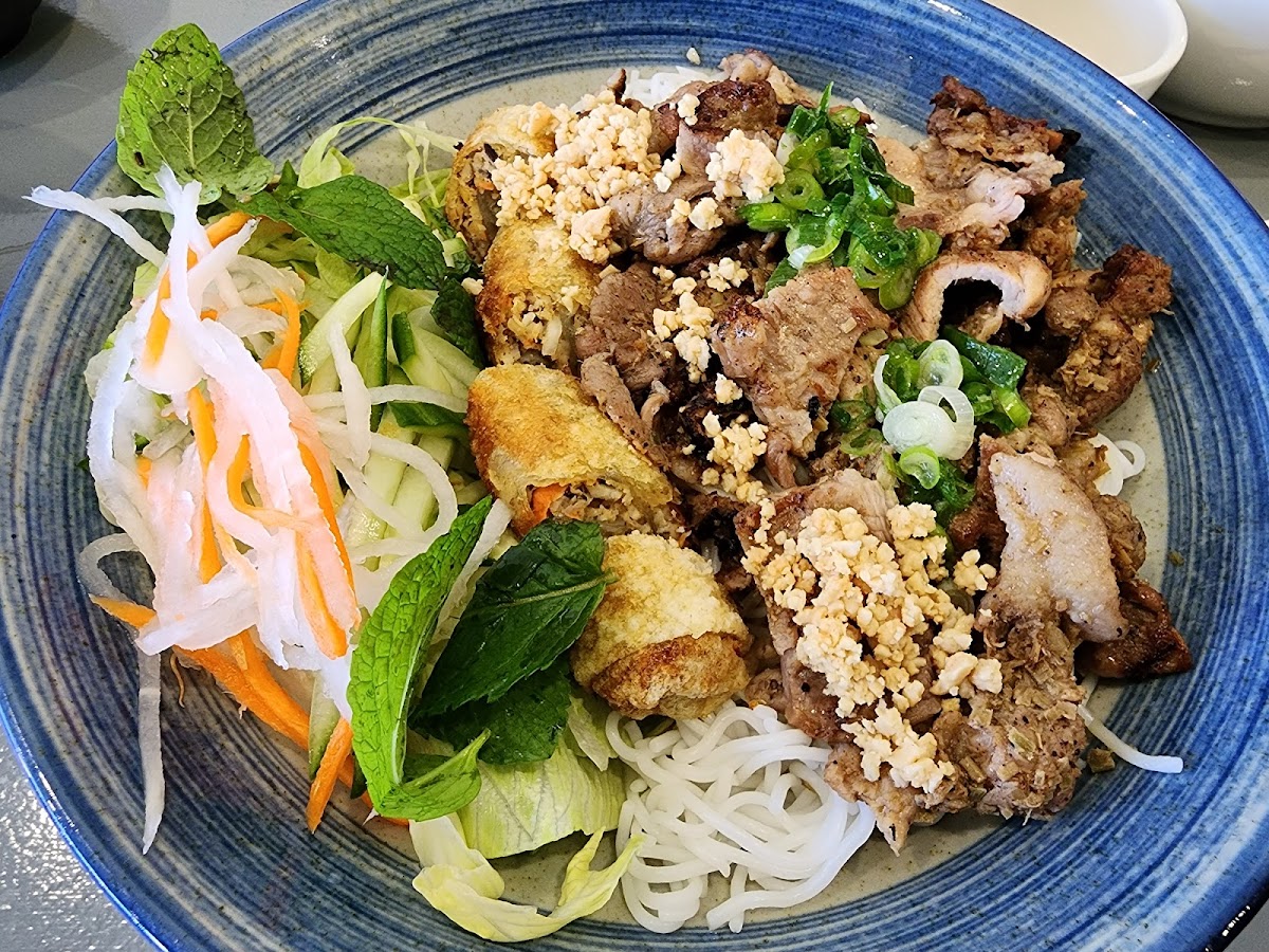Pho Vinh - Photo 3