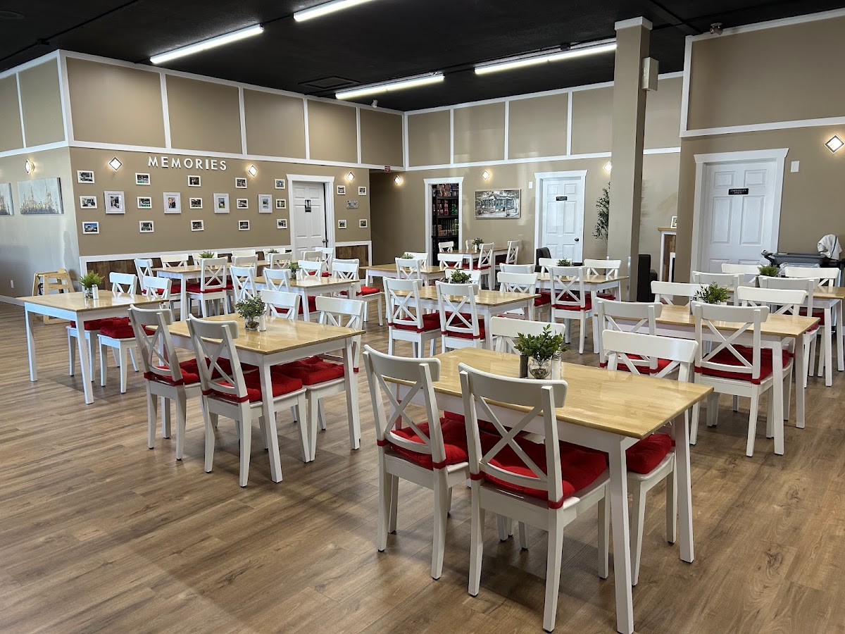 Phat Tony's Bistro & Cafe