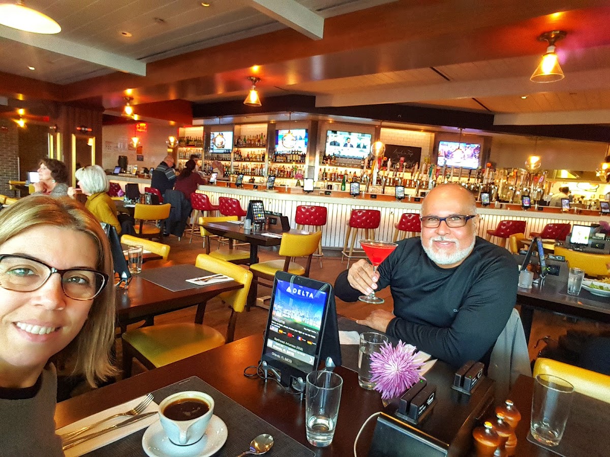 Prime Tavern - Photo 3