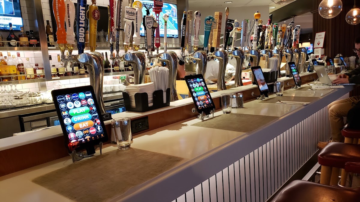 Prime Tavern - Photo 7