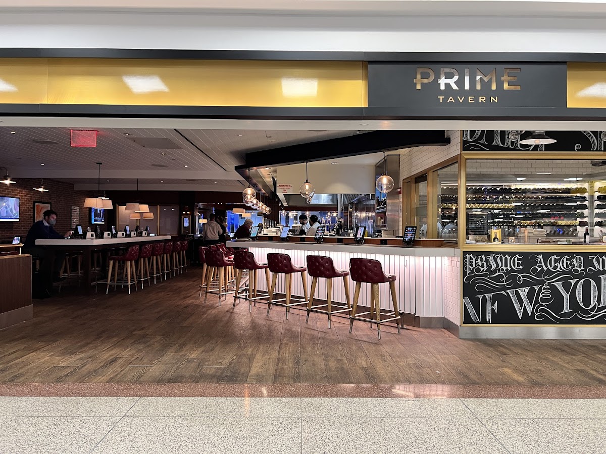 Prime Tavern - Photo 8