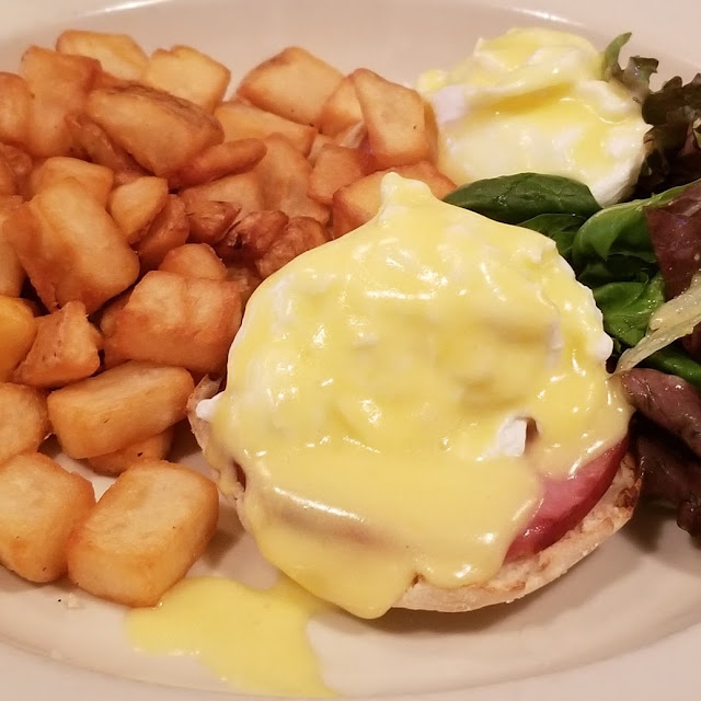 Eggs Benedict