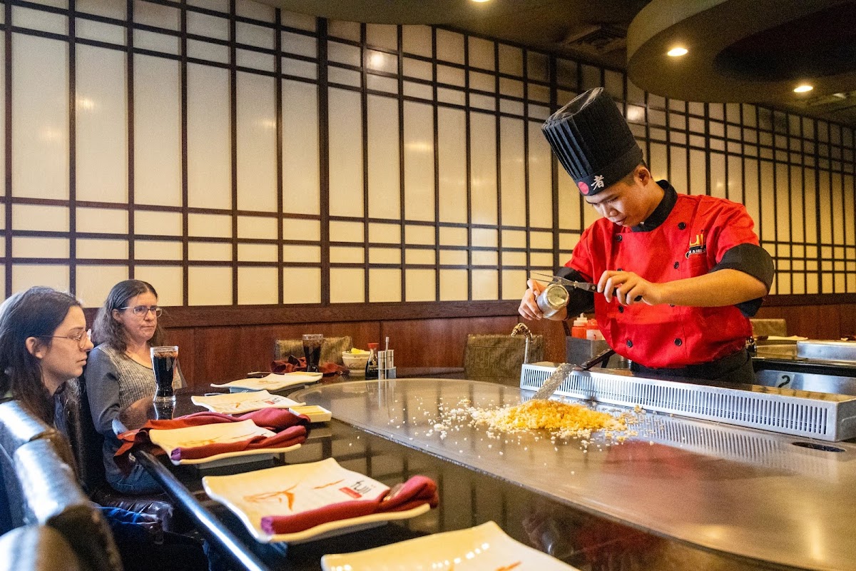 Fuji Sushi & Hibachi - Photo 3