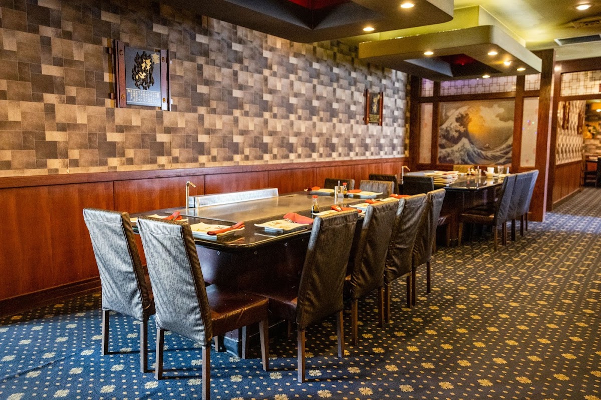 Fuji Sushi & Hibachi - Photo 4