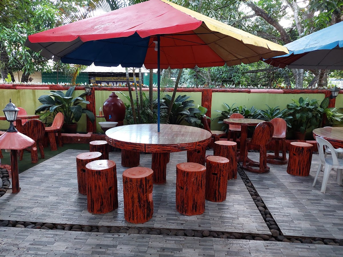 Maigo Food House and Travellers Inn