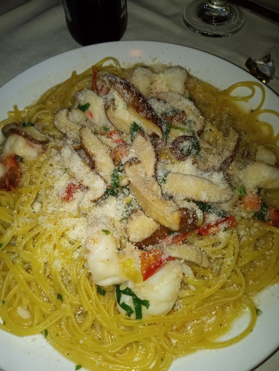 Ossy's Cafe - Photo 7