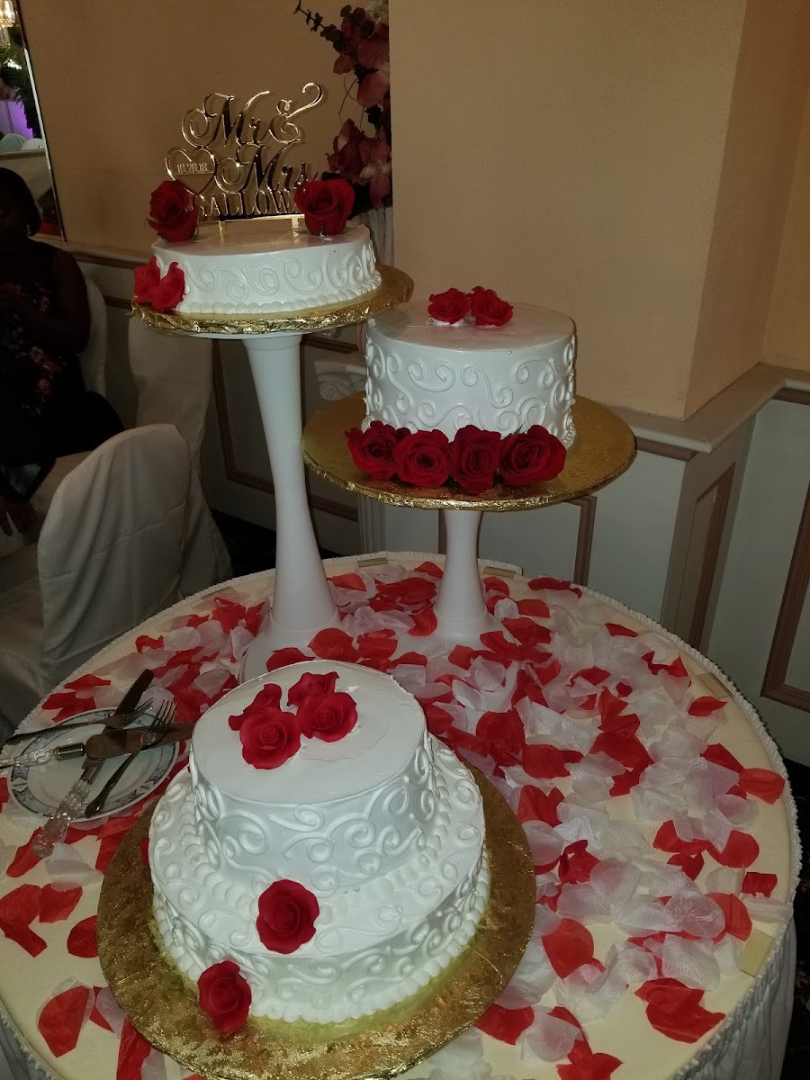 Ossy's Cafe - Photo 8