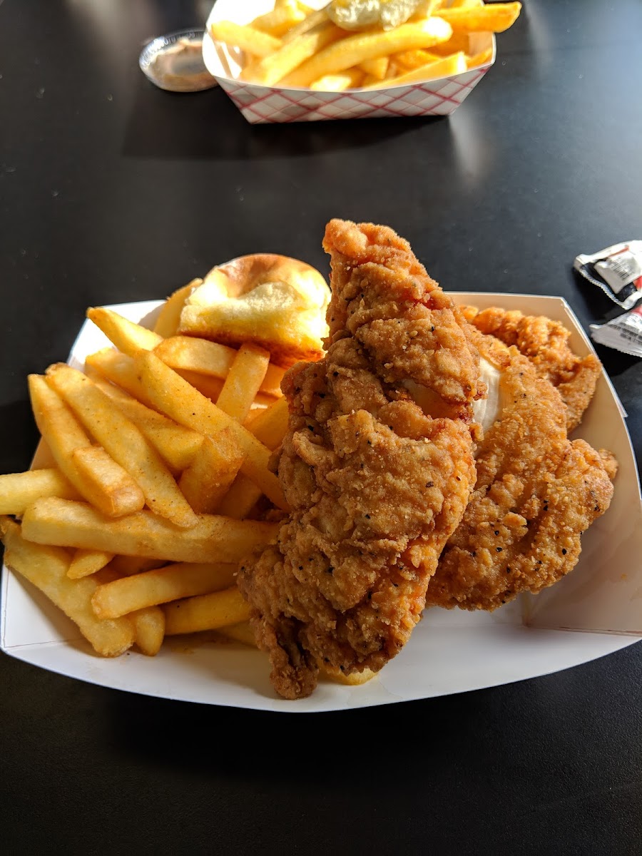 Burger Hut - Photo 8