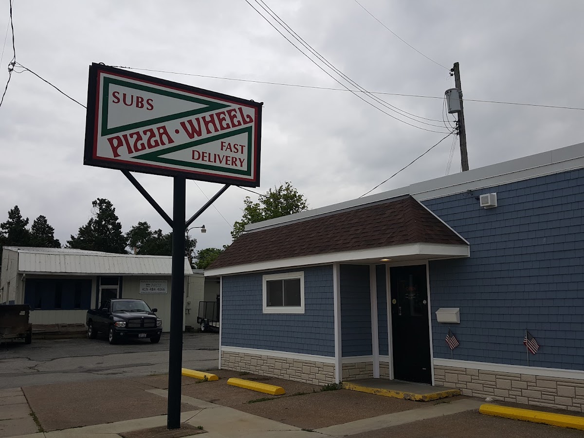 Pizza Wheel - Bellevue, OH