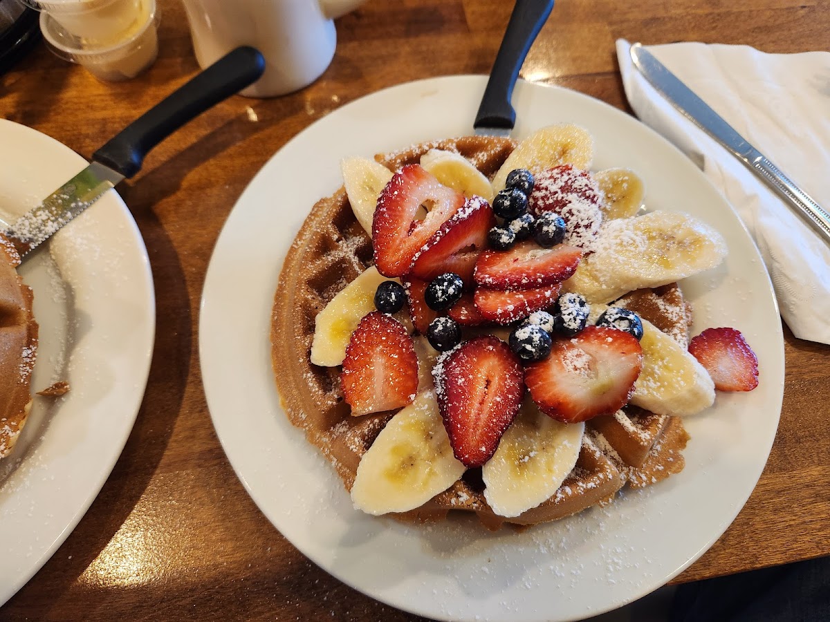 Lucio’s Breakfast Place - Photo 6