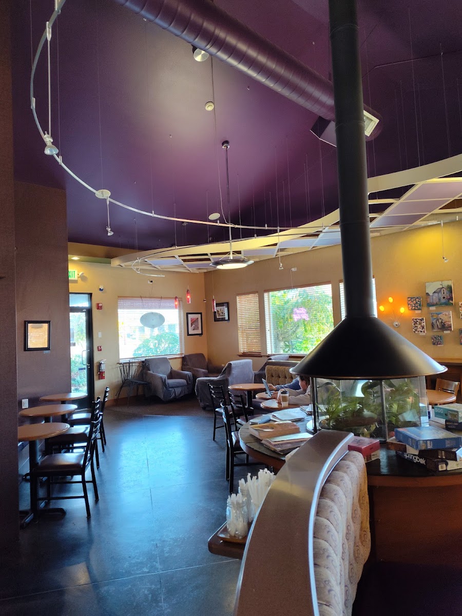 Cedar & Salt CoffeeHouse - Photo 6