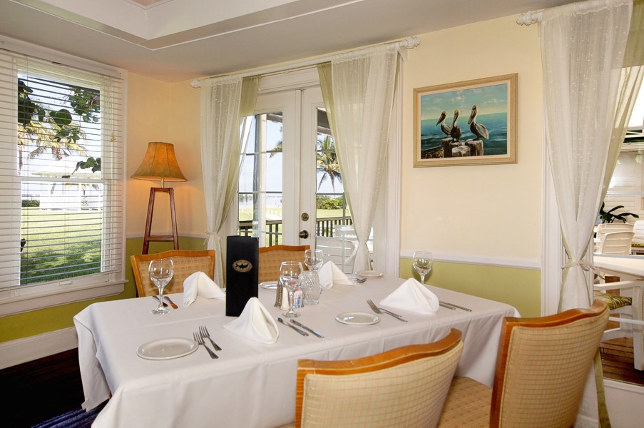 Tarpon Lodge Restaurant - Photo 8