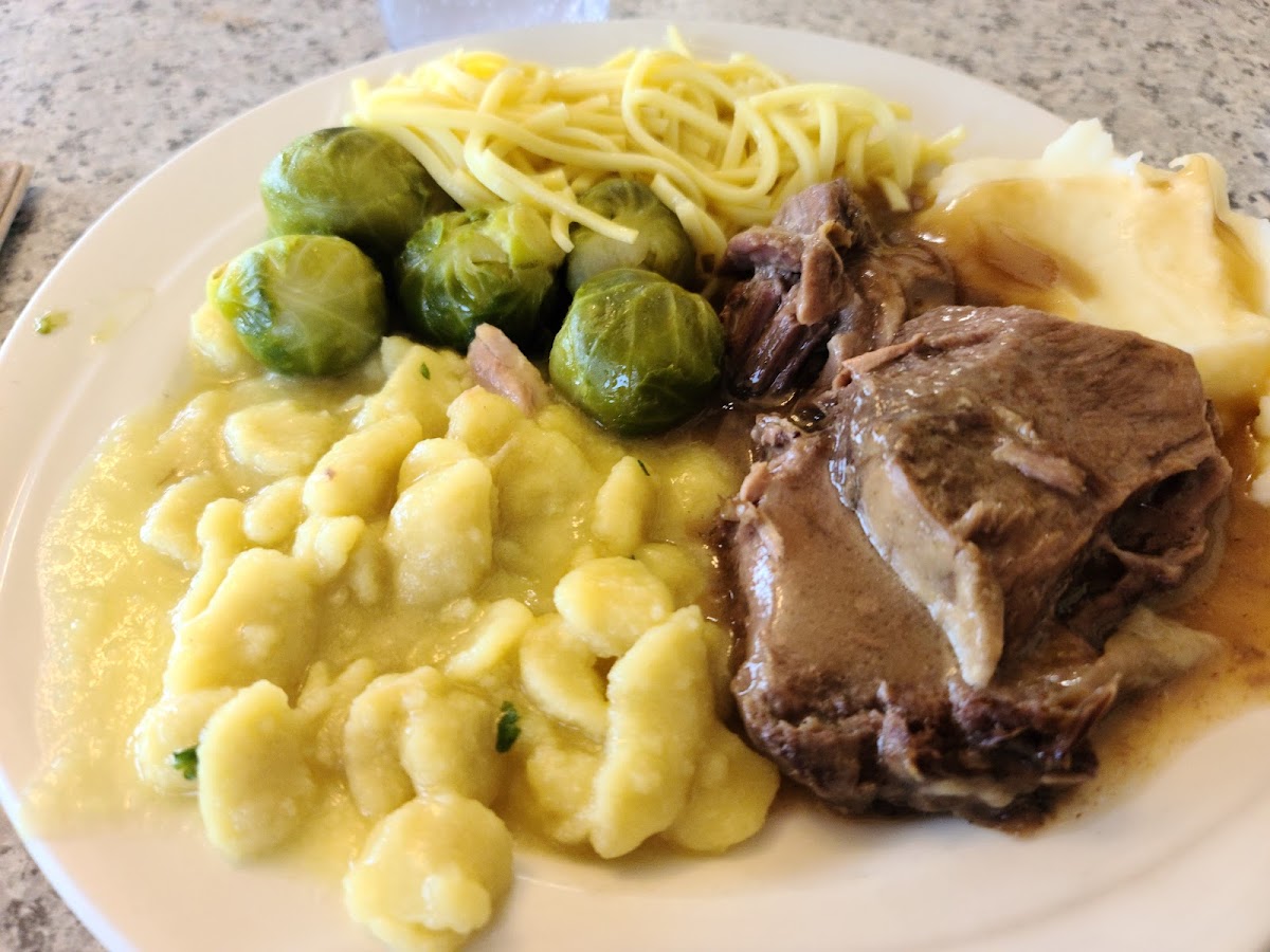 Stoll's Lakeview Restaurant - Photo 1