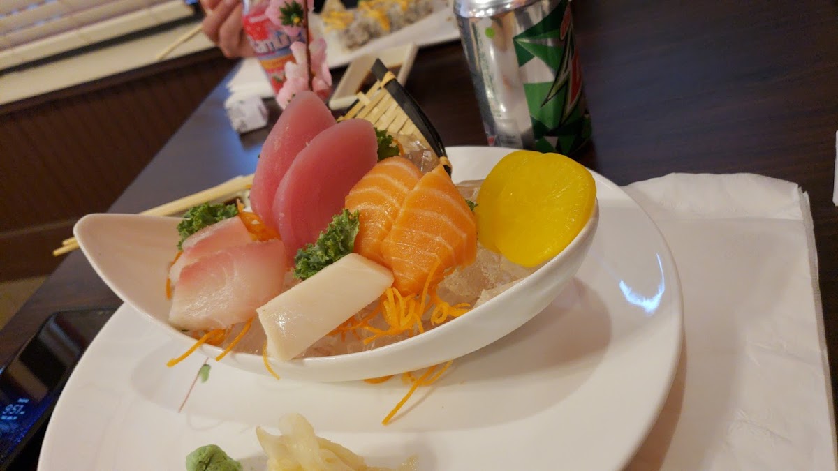 Downtown Sushi Japanese Restaurant - Photo 5