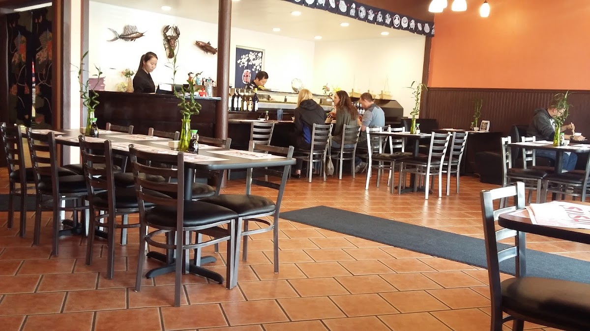 Downtown Sushi Japanese Restaurant - Photo 7