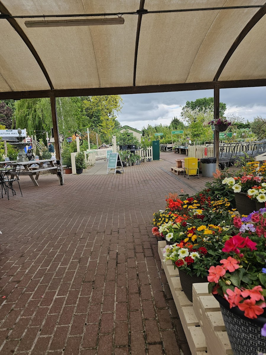 Poplar Nurseries Restaurant - Photo 3