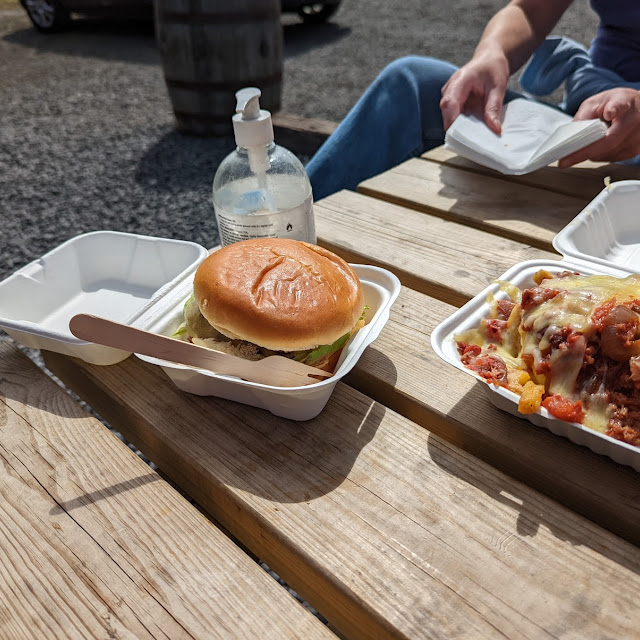 Cheese Burger & Chili Cheese Fries