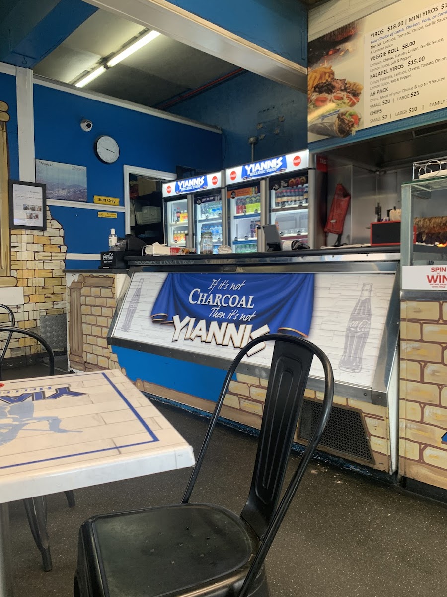 Yianni's on Hindley - Photo 2