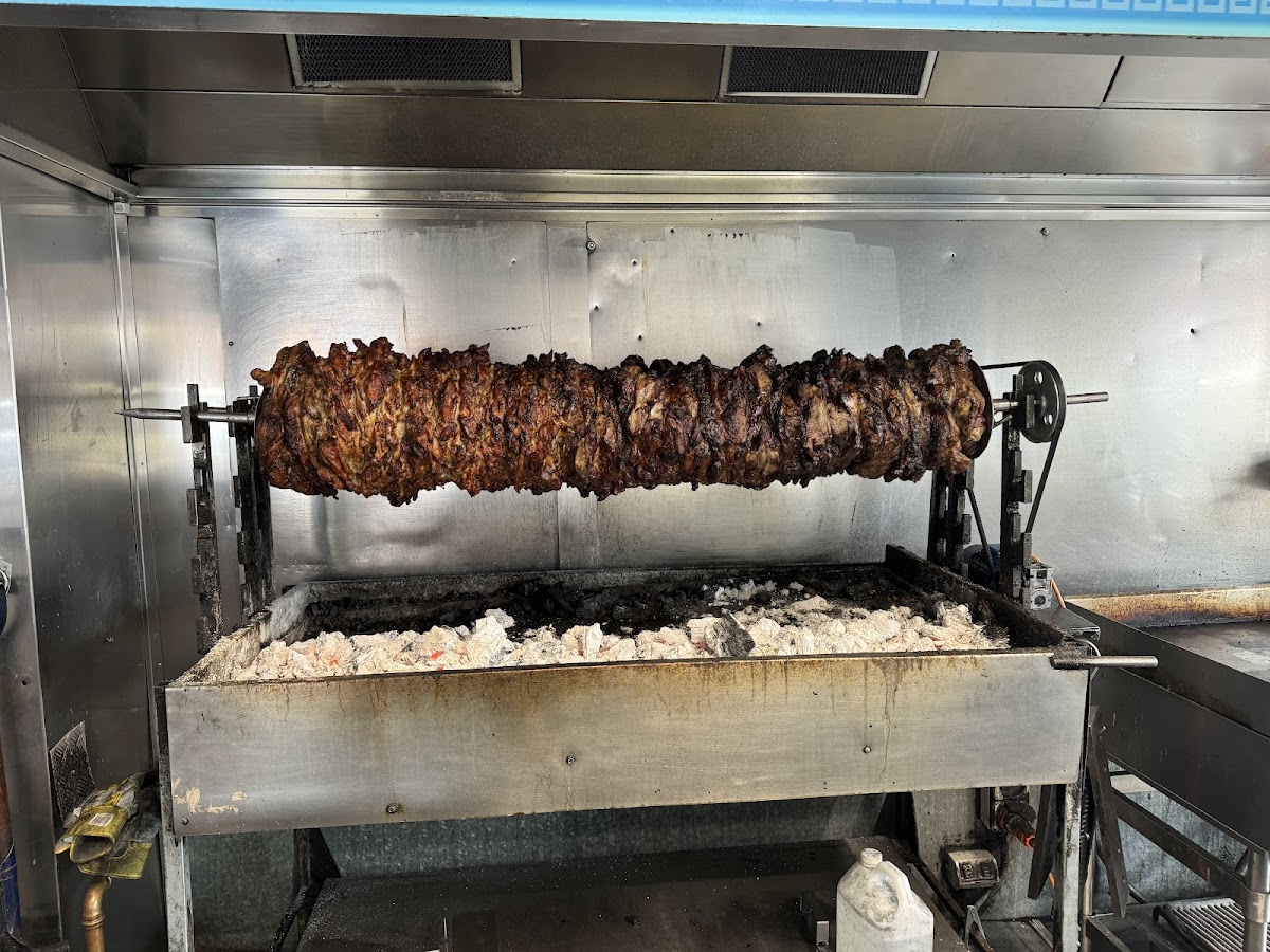 Yianni's on Hindley - Photo 4