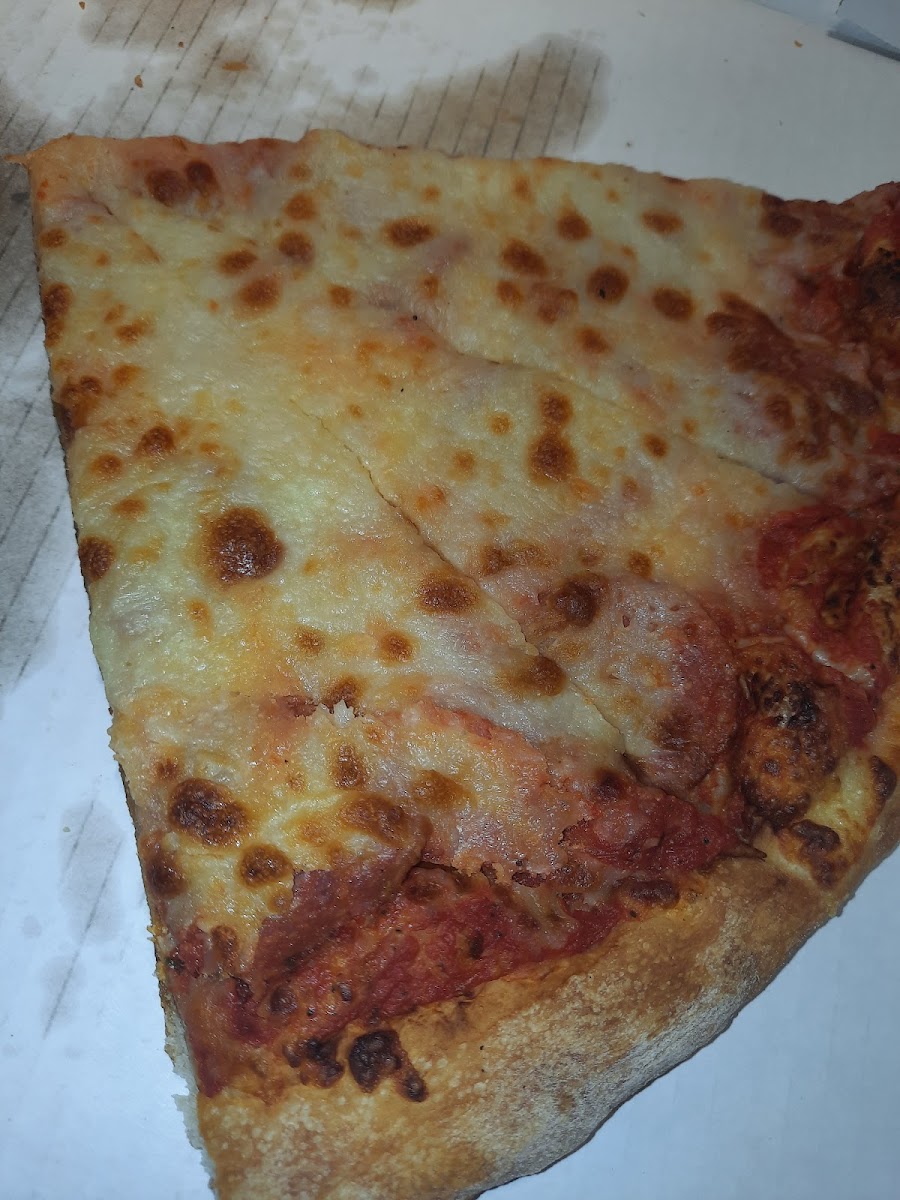 Faro's Pizza - Photo 5