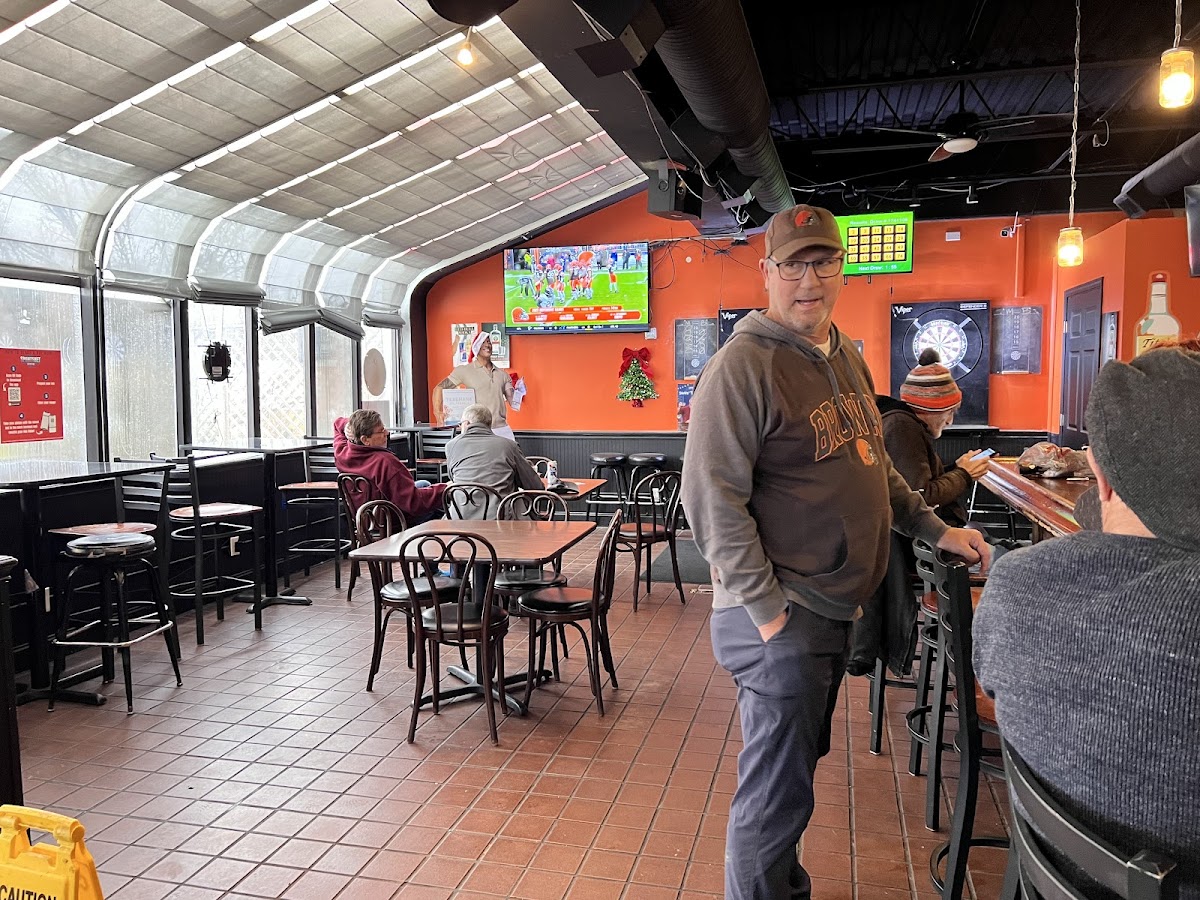 Travelers Grille - Photo 6
