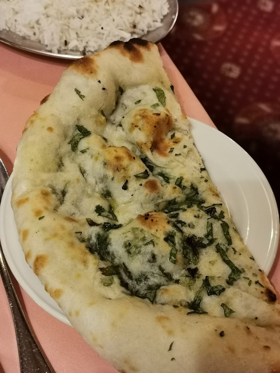 Hussains Indian Cuisine - Photo 6