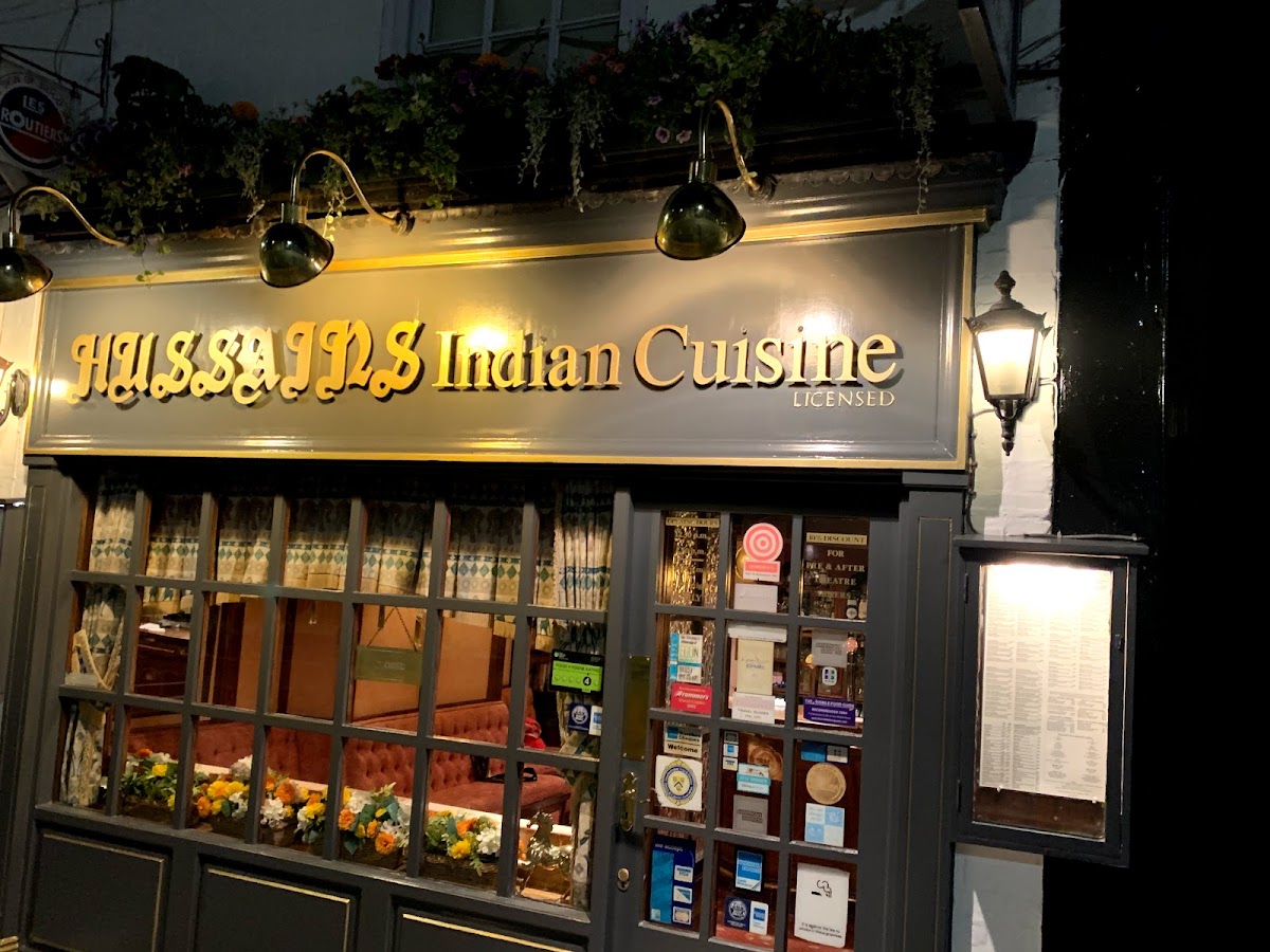 Hussains Indian Cuisine - Photo 8