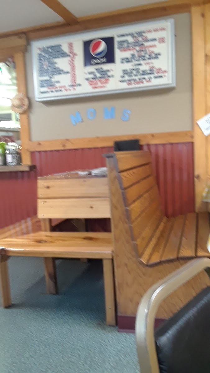 Von's Cafe - Photo 5