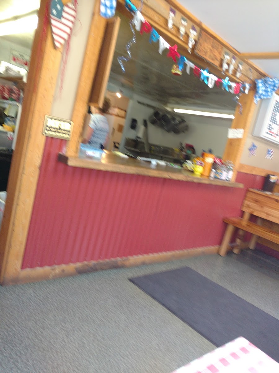 Von's Cafe - Photo 6