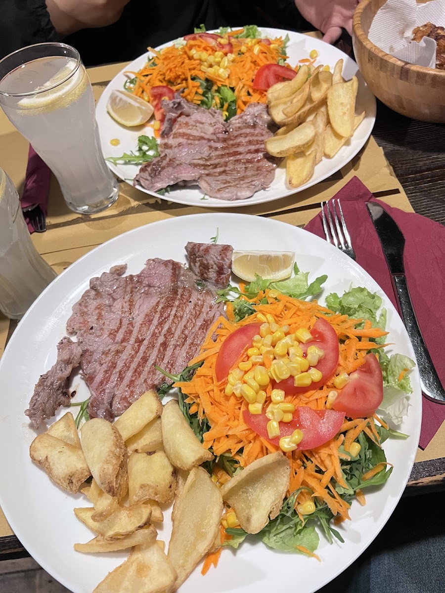 La Roccia Pub - Photo 5